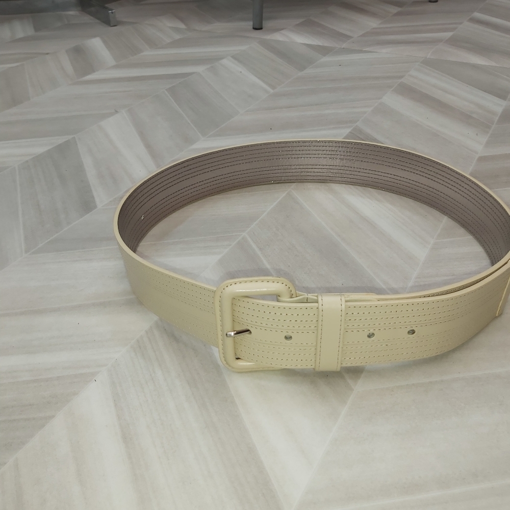 Calvin Klein Ladies Belt - Picture 3 of 7